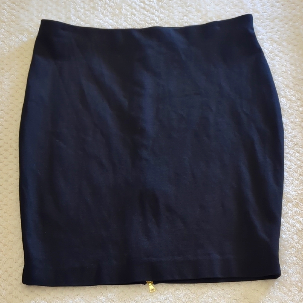 3/$10❣️EXPRESS  Black Skirt Size Large